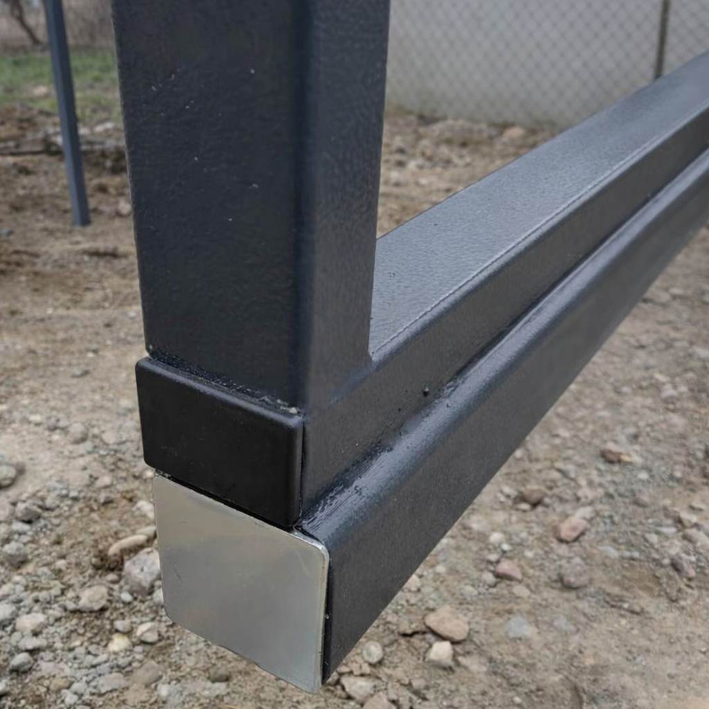 Stumdomi vartai 4 m pravažiavimui, skirti rombo užpildui. Dešinė pusė